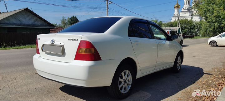 Toyota Corolla 1.5 AT, 2002, 275 300 км