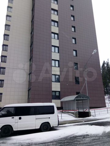 Комната 40 м² в 5-к., 1/16 эт.