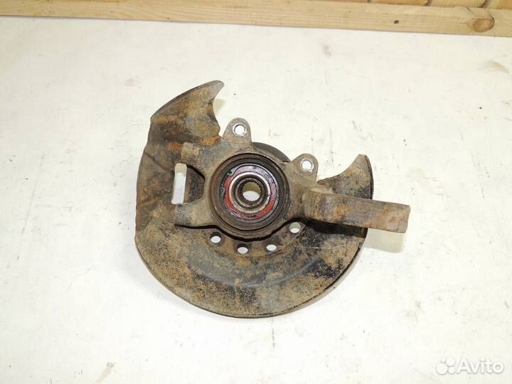 Кулак поворотный LADA 2111