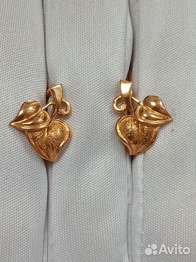 Золотые серьги