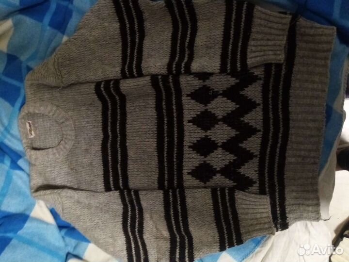 Свитера мужские бу. Шерстяные. Теплые
