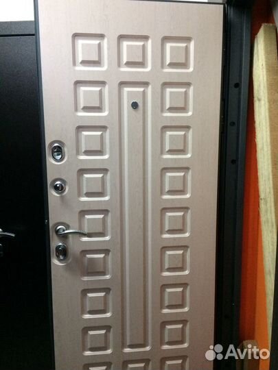 Входные двери со склада