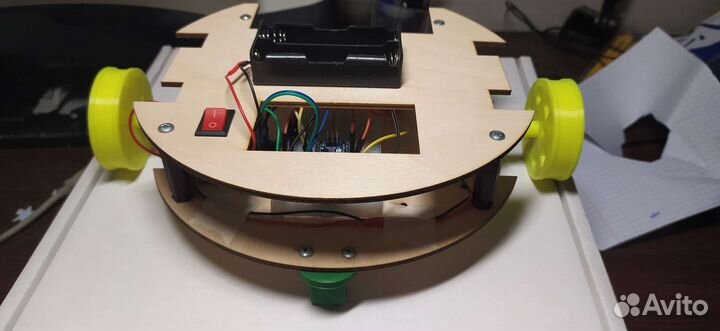 Роботот на базе ардуино