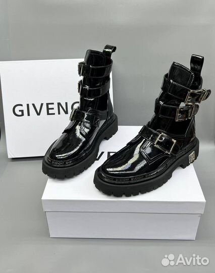 Ботинки женские