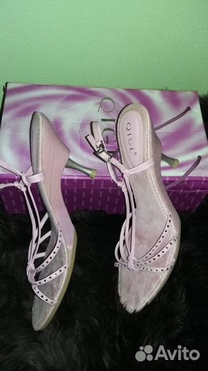 Открытые босоножки