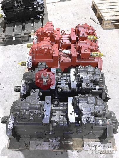 Гидравлический насос Hyundai 31NB-10022