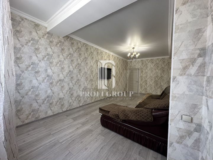 2-к. квартира, 79 м², 3/12 эт.