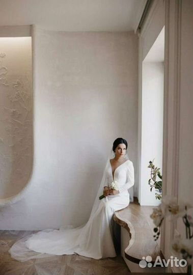 Свадебное платье со шлейфом