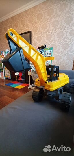 Мега экскаватор детский