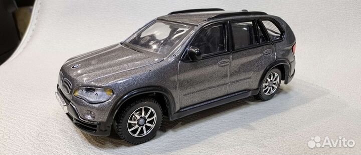 А/М. Модель автомобиля 1 43. BMW X5