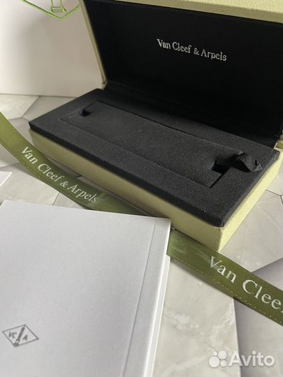 Футляр для браслета van cleef
