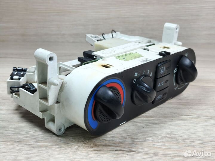 Блок управления печкой Nissan Almera N16