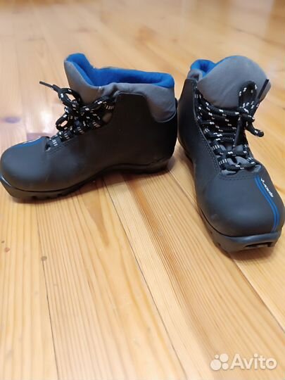Лыжные ботинки классические