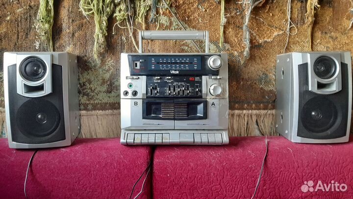 Кассетный магнитофон vitek