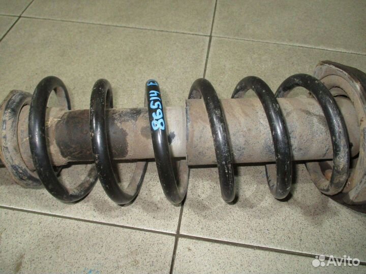 Пружина задняя Toyota Corolla (E120)