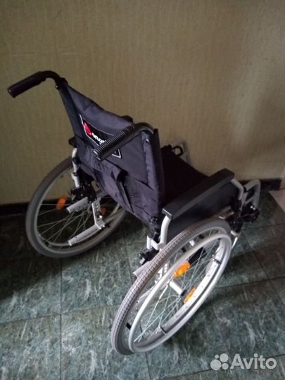 Инвалидная коляска складная бу