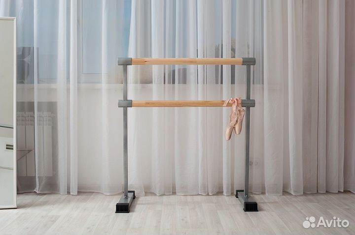 Двухуровневый переносной хореографический станок