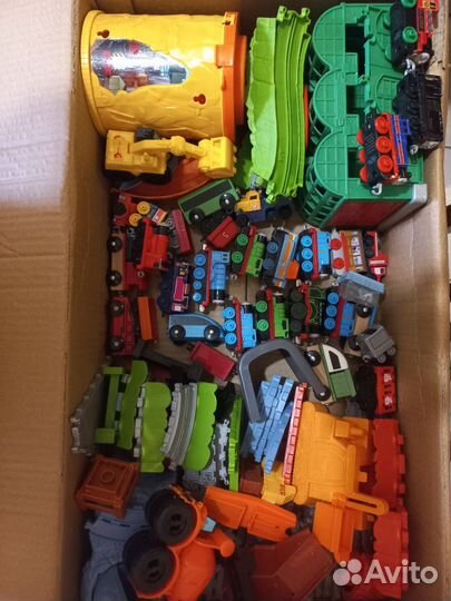 Игрушки железная Дорога паровозики Томас