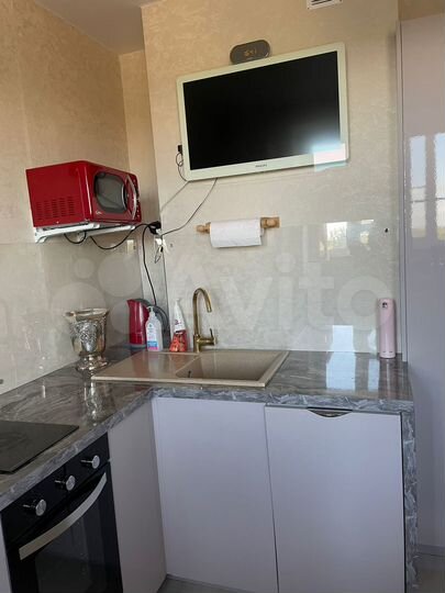 2-к. квартира, 47 м², 8/16 эт.