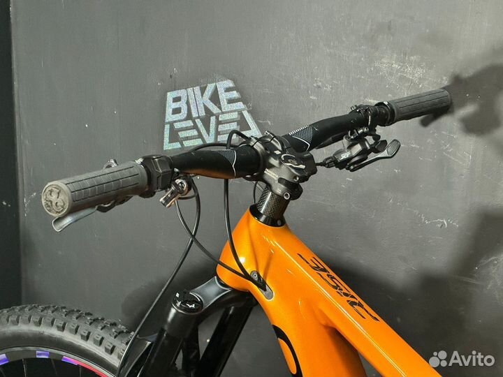 Лёгкий e-bike Orbea rise H30 2022 Orange/Black