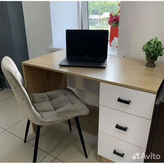 Письменный Стол в наличии