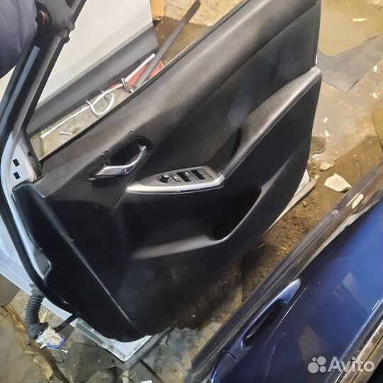 Передняя Правая Дверь на Mazda CX5 KE Авторазбор