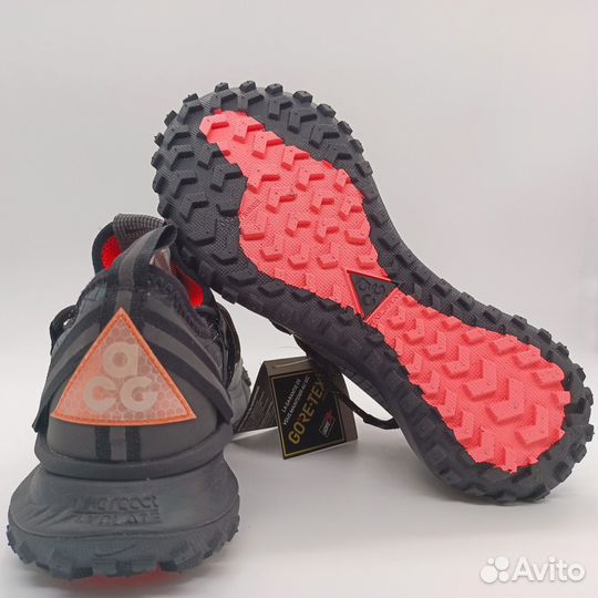 Nike ACG Mountain Fly Low GoreTex Black Orange