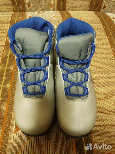 Лыжные ботинки р-р 33