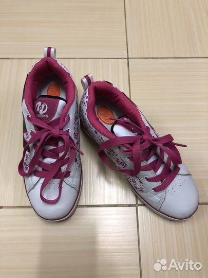 Кроссовки на колесах