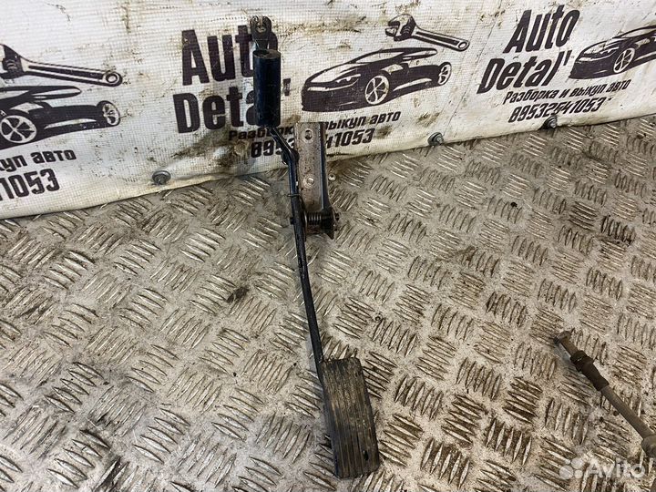 Педаль газа lancer 9