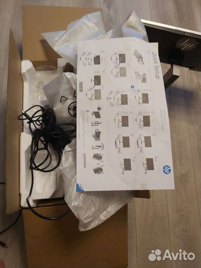 Монитор HP EliteDisplay E243d с камерой