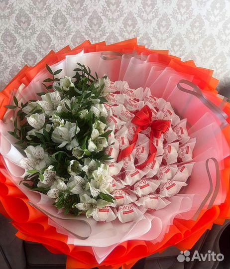 Сладкие букеты из конфет/букеты из раффаэло