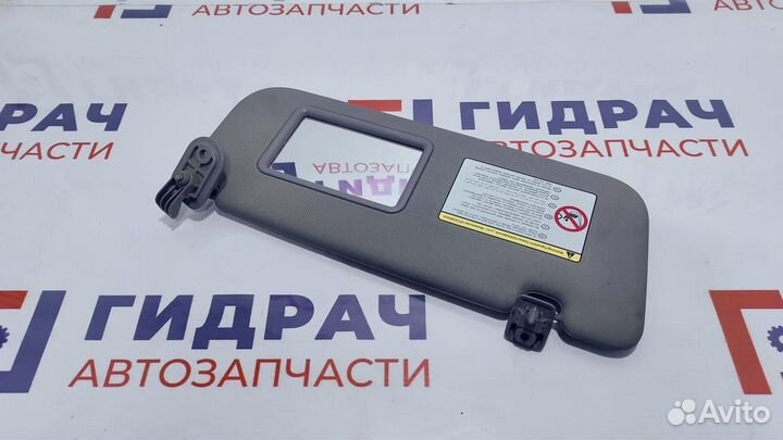 Козырек солнцезащитный правый Hyundai Solaris 8522