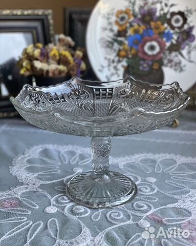 Ваза для фруктов на ножке /фруктовница