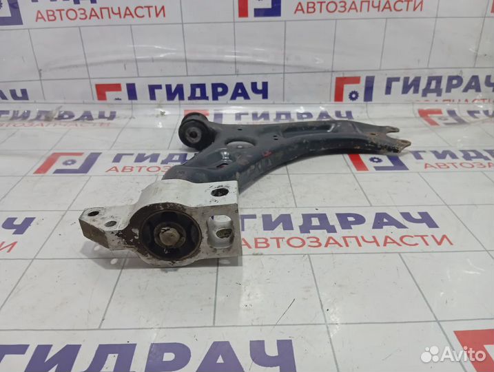 Рычаг передний нижний правый Volkswagen Passat CC 5N0407152