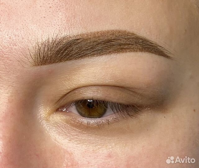 Перманентный макияж бровей