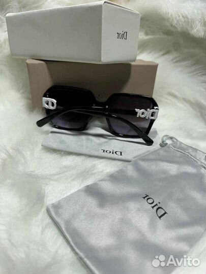 Новые женские солнцезащитные очки