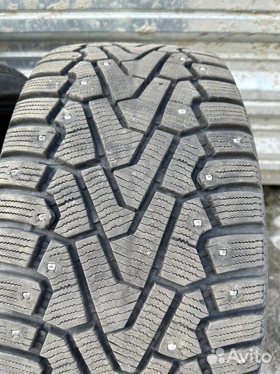 Pirelli Ice Zero 255/35 R20 97H