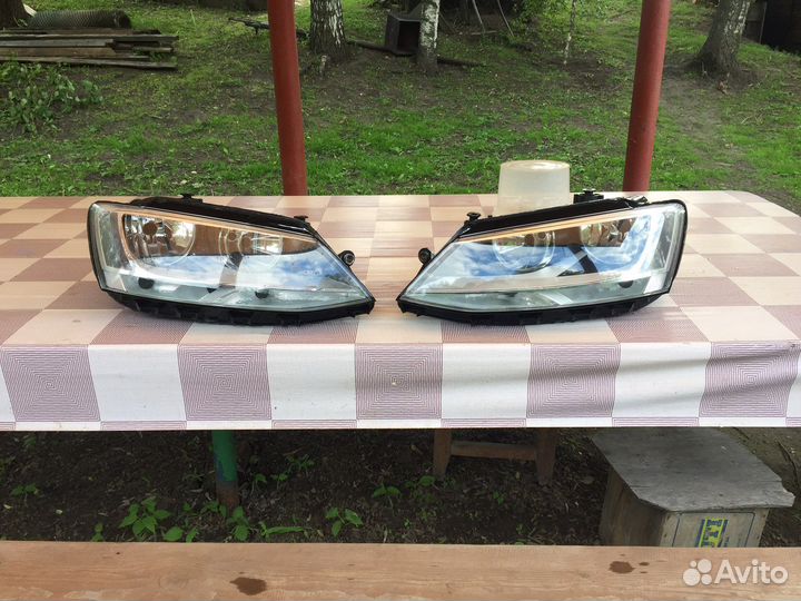 Jetta 6 фара правая