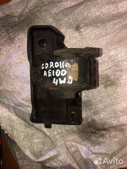 Подушка двигателя Toyota Corolla Spacio AE115N