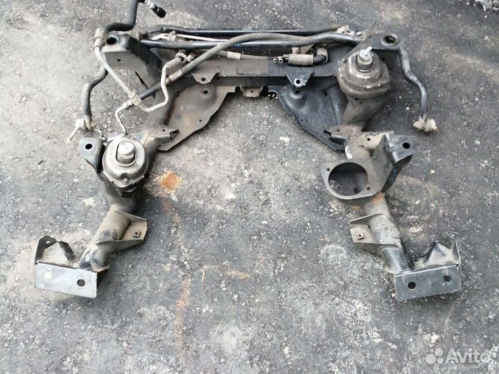 Подрамник двигателя на bmw X3 E83 M47D20 2008