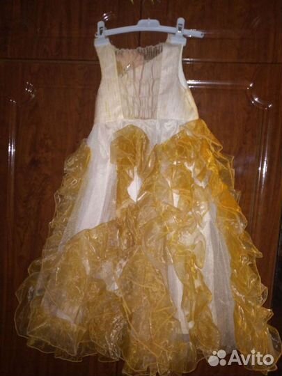 Платья на 6,7,5 лет