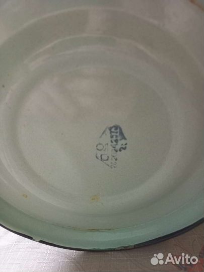 Эмалированное ведро