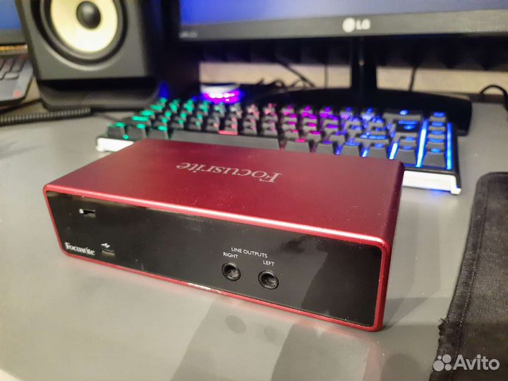 Звуковая картa focusrite scarlett 2i2 3rd gen