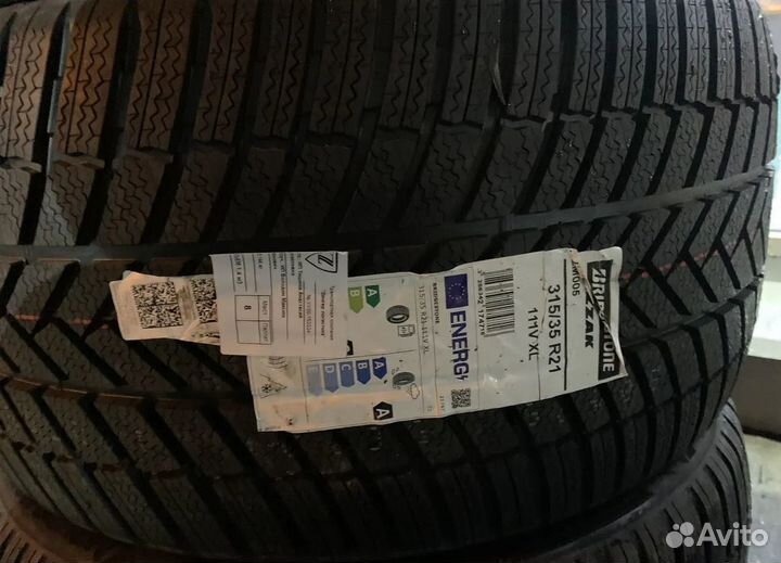 Bridgestone Blizzak LM-005 275/40 R21 и 315/35 R21 107V