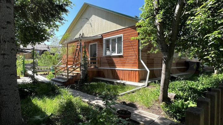 Дом 102 м² на участке 10 сот.