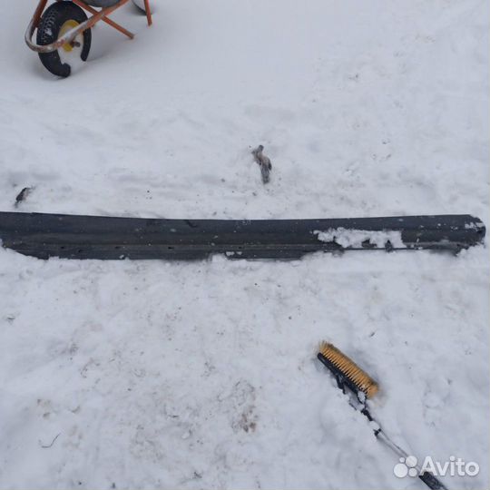 Накладка на порог левая Volvo S80