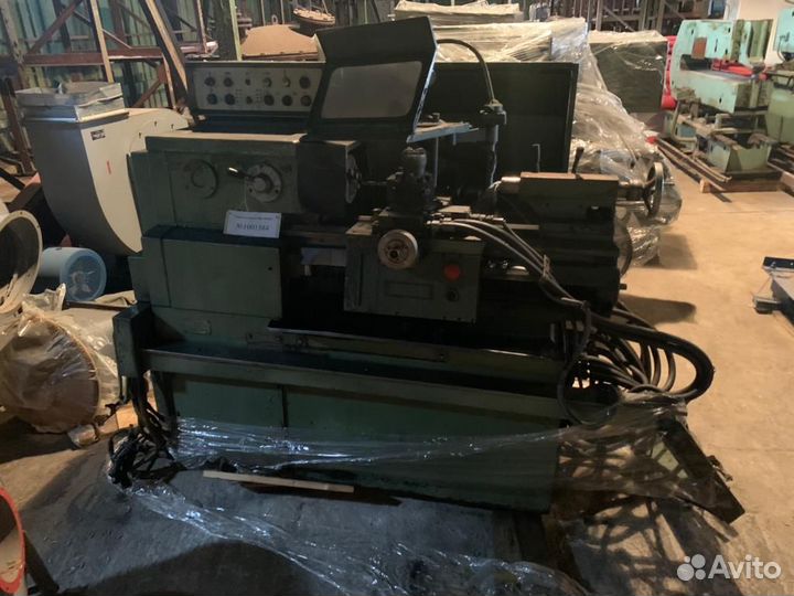Токарный станок с чпу - 1И611