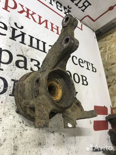 Кулак поворотный передний правый Kia Ceed