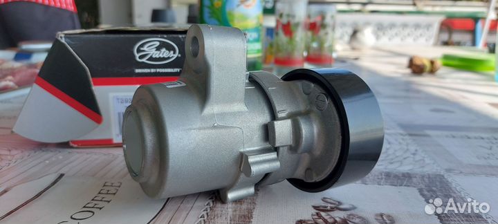 Натяжной ролик привода вспомогательных агрегатов